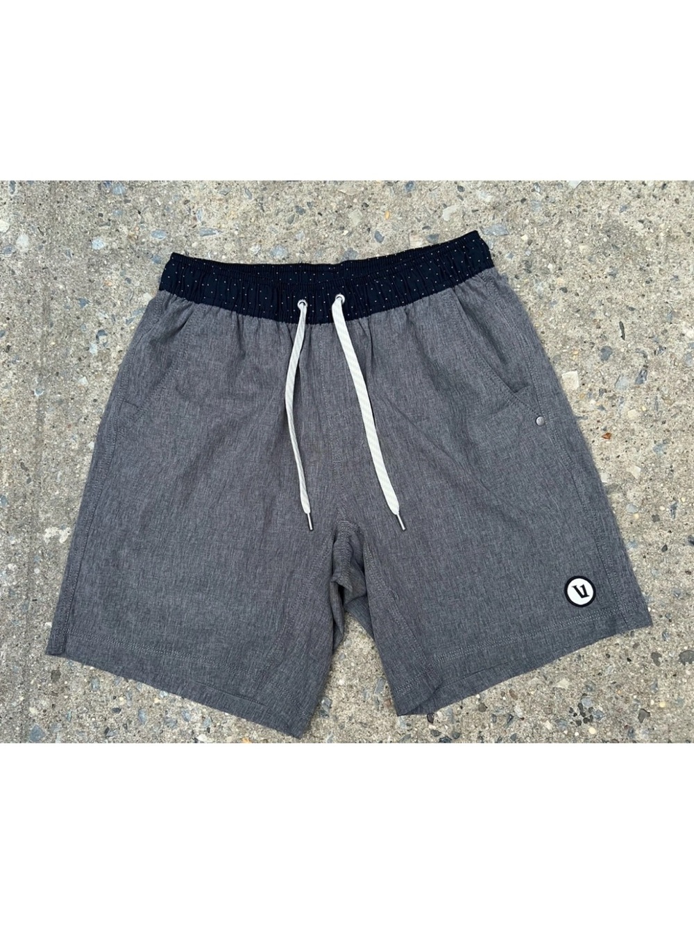 Vuori Kore Lined Shorts Grey Athletic Polka Dots Size S